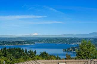 Exceptional View Estate | Lakemont | Bellevue